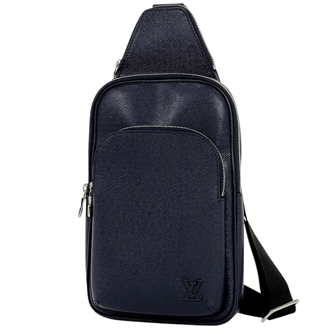 Louis Vuitton Avenue Sling Bag, Shoulder Taiga Blue Minuit M30971, Men's: --- Catalog ---Category: SizeSize (HxWxD): 31cm x 20cm x 7cm / 12.2'' x 7.87'' x 2.75''Category: DesignType: Sling bagColor: Blue nuitGender: MenMaterial: Taiga leather Category: GeneralBrand: Louis V