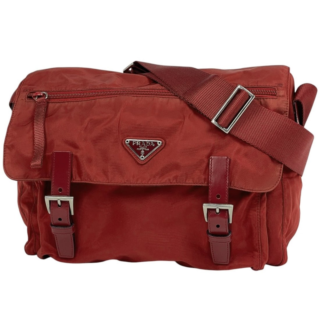 Prada Logo Plate Shoulder Bag, Messenger Nylon, Red, B6671, Women's: --- Catalog ---Category: SizeSize (HxWxD): 23cm x 29cm x 12cm / 9.05'' x 11.41'' x 4.72''Category: DesignType: Messenger bag, Shoulder bagColor: Red colorGender: WomenMaterial: Nylon , Leather Categor