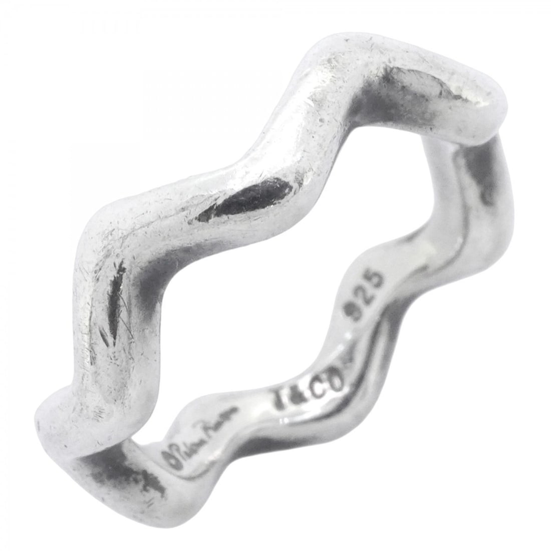 Tiffany Zigzag Ring, Silver 925, Size 9, Women's: --- Catalog ---Category: SizeJP Size: 9US Size: 5Category: DesignType: Band ringGender: WomenMaterial: Silver 925Category: GeneralBrand: Tiffany--- Item List ---Section: ConditionRanking: Rank AB Used