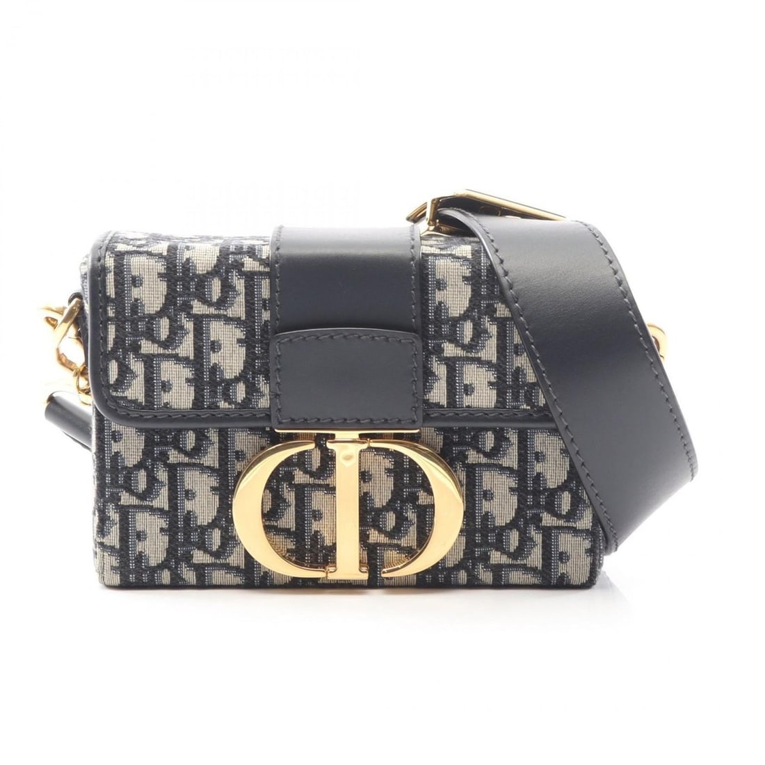 Christian Dior Dior 30 Montaigne Box Bag, Oblique Jacquard Shoulder Canvas and Leather, Women's,: --- Catalog ---Category: SizeSize (HxWxD): 12cm x 17cm x 5cm / 4.72'' x 6.69'' x 1.96''Category: DesignType: Shoulder bagColor: Beige, NavyGender: WomenMaterial: Canvas , Leather Category: GeneralBran