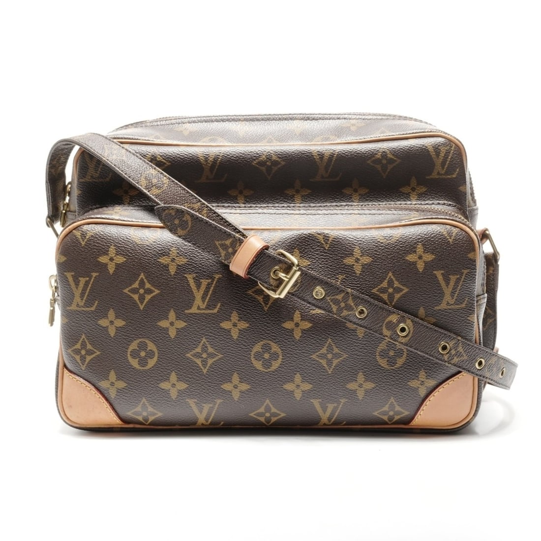 Louis Vuitton 2009 Monogram Nile Shoulder Bag, Brown: --- Catalog ---Category: SizeSize (HxWxD): 20cm x 28cm x 13cm / 7.87'' x 11.02'' x 5.11''Strap Length: 110cm - 136cm / 43.3'' - 53.54''Category: DesignType: Shoulder bagColor: BrownGender: WomenMateri