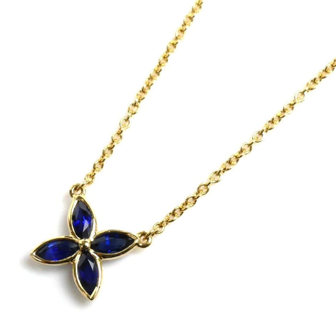 TIFFANY & Co. Tiffany 18K Yellow Gold Victoria Necklace with Sapphire, 1.9g, 40cm, Women's: --- Catalog ---Category: SizePendant Size: 7.5mm x 7.2mm / 0.29'' x 0.28''Neck Circumference: 40 cm / 15.74''Category: DesignGender: WomenMaterial: Yellow gold (18K)Necklace Type: NecklaceCategory: Ge