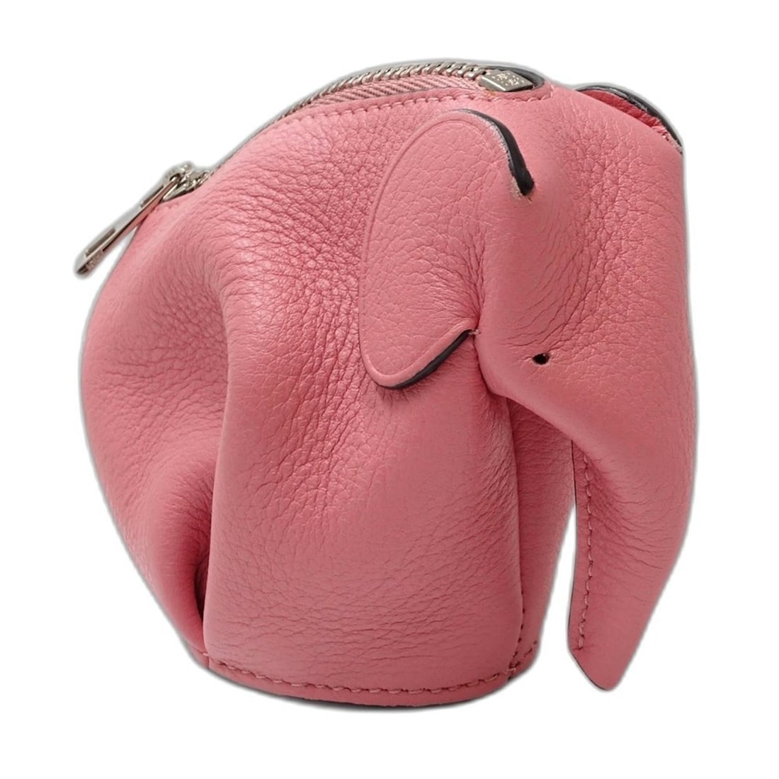 LOEWE Wallet/Coin Case with Elephant Charm, Calfskin, Pink, 181468: --- Catalog ---Category: SizeSize (HxWxD): 8cm x 6.5cm x 5cm / 3.14'' x 2.55'' x 1.96''Category: DesignType: Coin purse/coin caseColor: PinkGender: WomenMaterial: Leather Leather/Fur Type: CalfskinCat