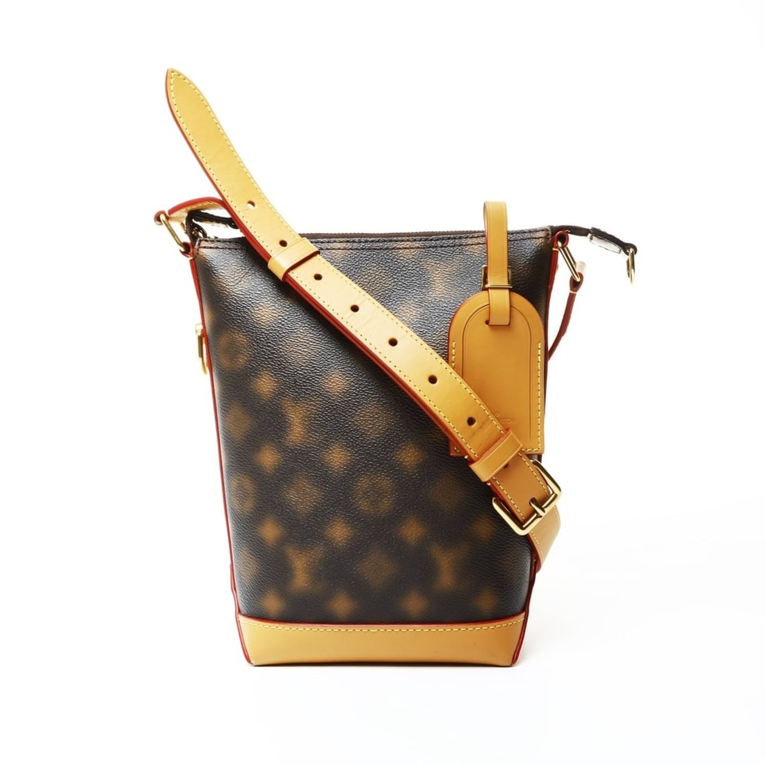 Louis Vuitton Virgil Abloh Hobo Cruiser PM 2011 M46241 Shoulder Bag, Brown: --- Catalog ---Category: SizeSize (HxWxD): 25cm x 21cm x 9cm / 9.84'' x 8.26'' x 3.54''Strap Length: 104cm / 40.94''Category: DesignType: Shoulder bagColor: BrownGender: WomenMaterial: Monogram Catego