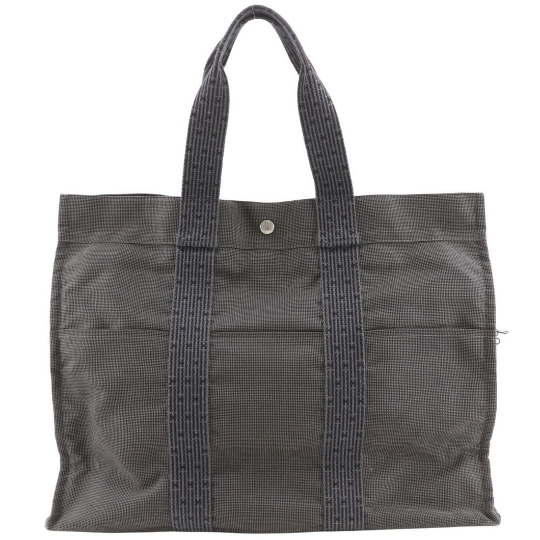 Hermes HERMES Airline GM Tote Bag Nylon Canvas Gray A4 Snap Button HerlineGM Unisex: --- Catalog ---Category: SizeSize (HxWxD): 35cm x 47cm x 16cm / 13.77'' x 18.5'' x 6.29''Category: DesignType: Tote bagColor: GrayGender: Men,WomenMaterial: Nylon canvas Category: GeneralBrand: Hermes