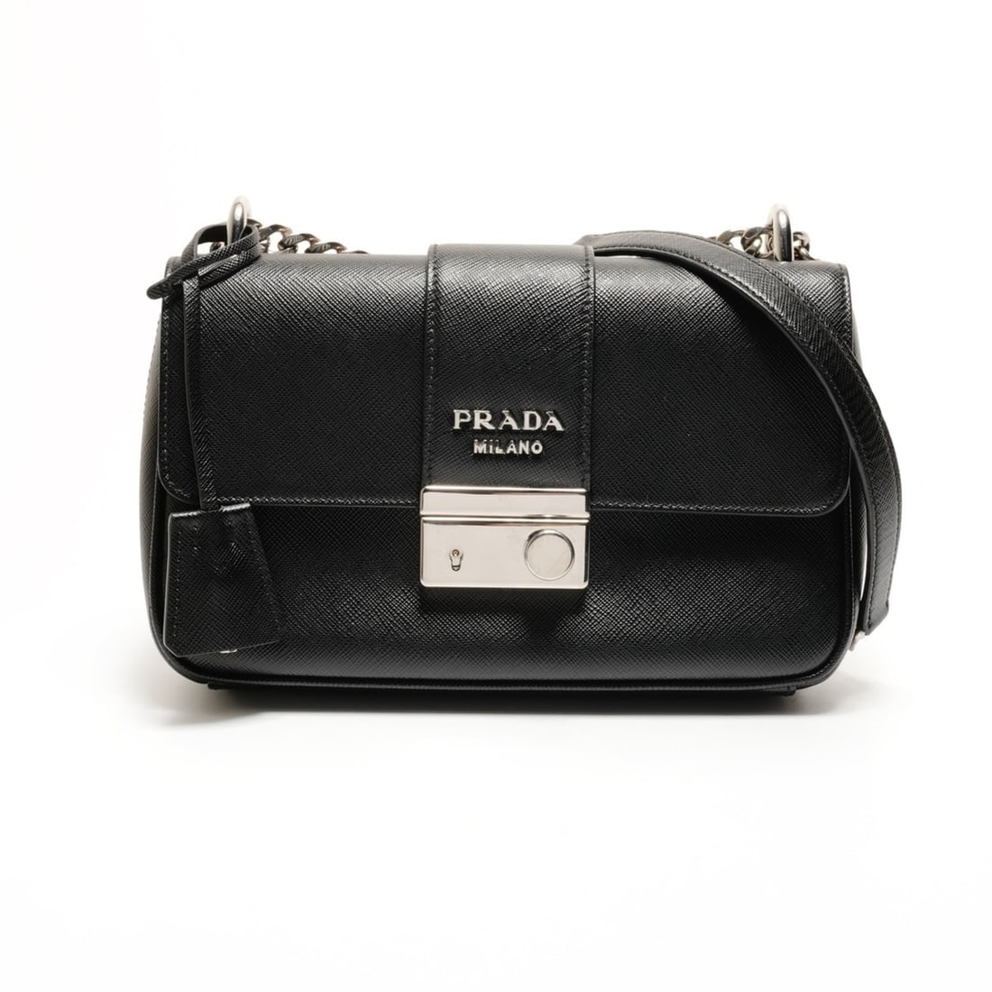 Prada Leather Camera Bag with Chain and Saffiano Finish, 1BD298, Black Shoulder: --- Catalog ---Category: SizeSize (HxWxD): 15cm x 22cm x 5cm / 5.9'' x 8.66'' x 1.96''Category: DesignType: Shoulder bagColor: BlackGender: WomenCategory: GeneralBrand: Prada--- Item List ---Section: