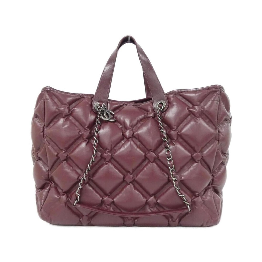 Chanel 93605 handbag: --- Catalog ---Category: SizeSize (HxWxD): 30cm x 36cm x 17cm / 11.81'' x 14.17'' x 6.69''Category: DesignType: HandbagColor: BordeauxGender: Women,MenMaterial: Leather Leather/Fur Type: CalfskinCateg