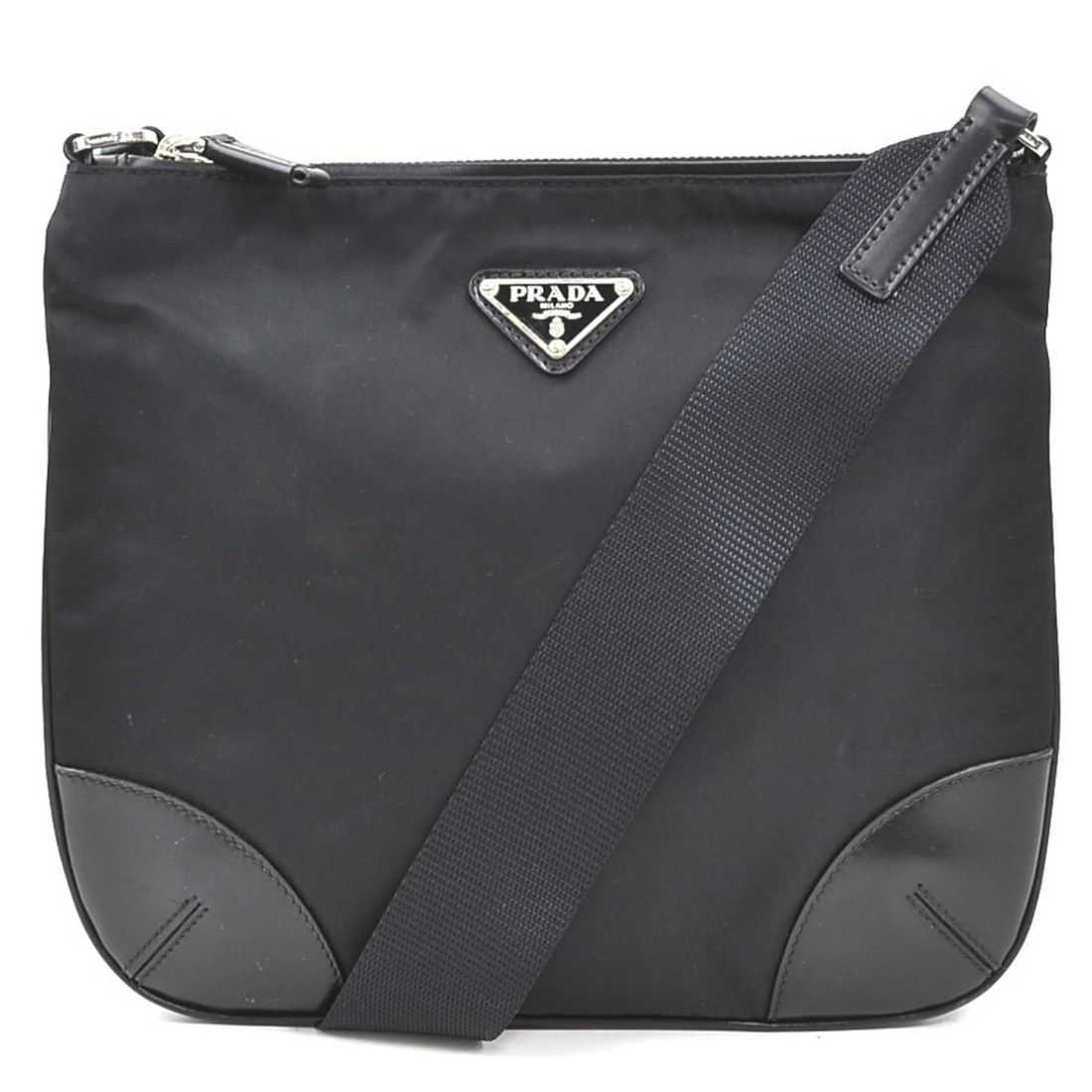 Prada Shoulder Bag in Nylon/Leather, Black and Silver, Unisex, e61254b: --- Catalog ---Category: SizeSize (HxWxD): 23cm x 26cm / 9.05'' x 10.23''Category: DesignType: Shoulder bagColor: BlackGender: Men,WomenMaterial: Nylon , Leather Category: GeneralBrand: PradaCountry o