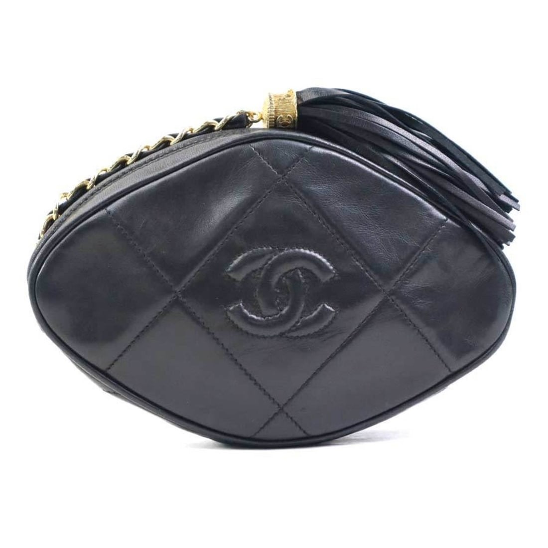 CHANEL Clutch Bag Leather Black Gold Women's e61213a: --- Catalog ---Category: SizeSize (HxWxD): 12cm x 19cm x 3.5cm / 4.72'' x 7.48'' x 1.37''Category: DesignType: Clutch bagColor: BlackGender: WomenMaterial: Leather Category: GeneralBrand: ChanelCountr