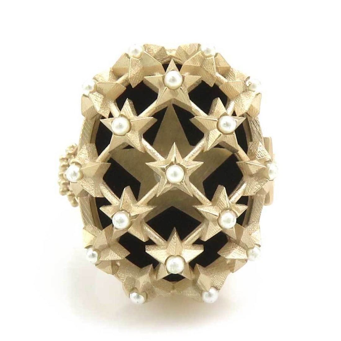 Christian Dior Ring, Metal/Enamel, Gold/Black, Women's, Size 10, e61186g: --- Catalog ---Category: SizeJP Size: 10US Size: 5.5Category: DesignType: Band ringColor: Black, GoldGender: WomenMaterial: Enamel, MetalCategory: GeneralBrand: Christian Dior--- Item List ---Section: