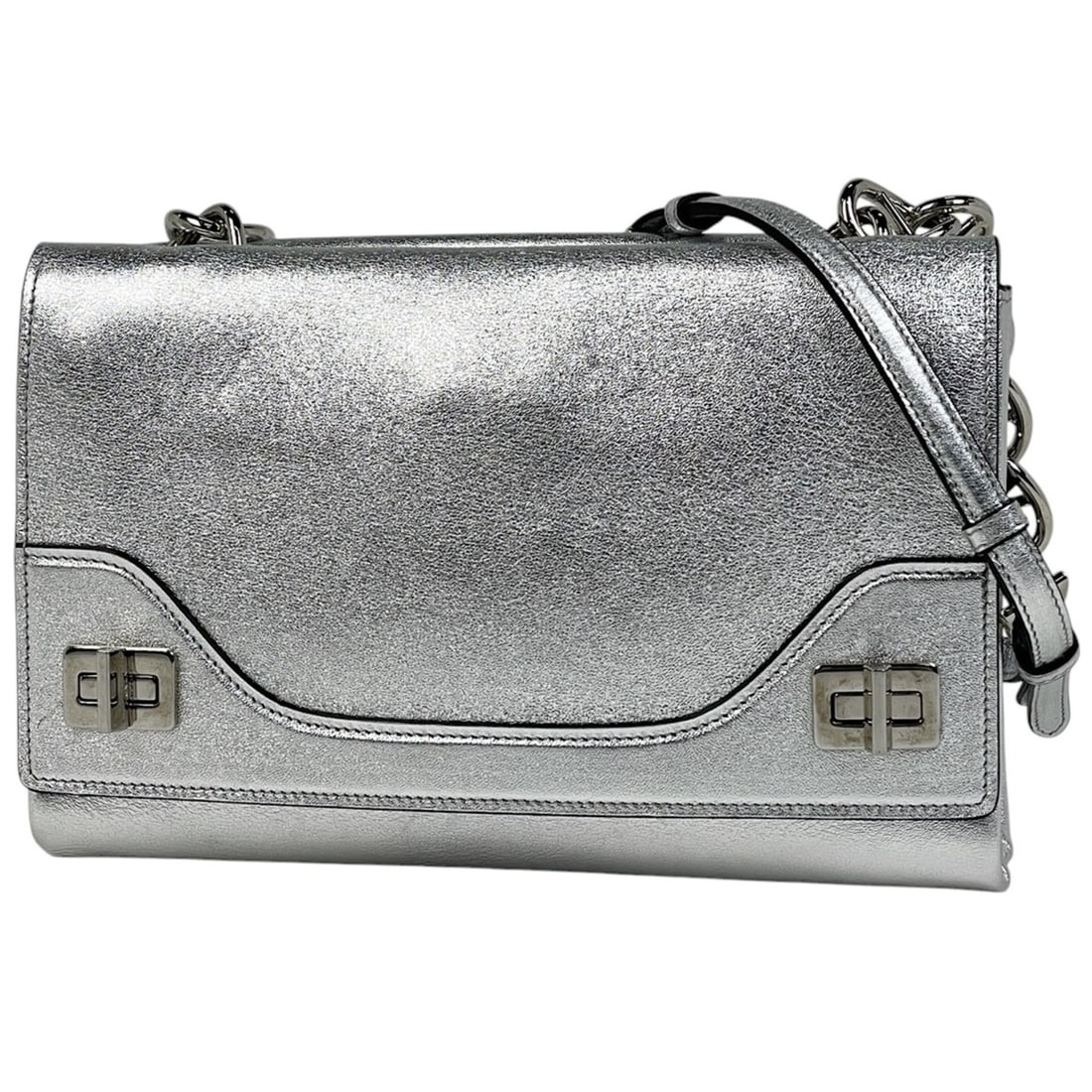 Prada logo chain shoulder bag in silver leather for women: --- Catalog ---Category: SizeSize (HxWxD): 16.5cm x 25cm x 4cm / 6.49'' x 9.84'' x 1.57''Category: DesignType: Shoulder bagColor: SilverGender: WomenMaterial: Leather Category: GeneralBrand: Prada---