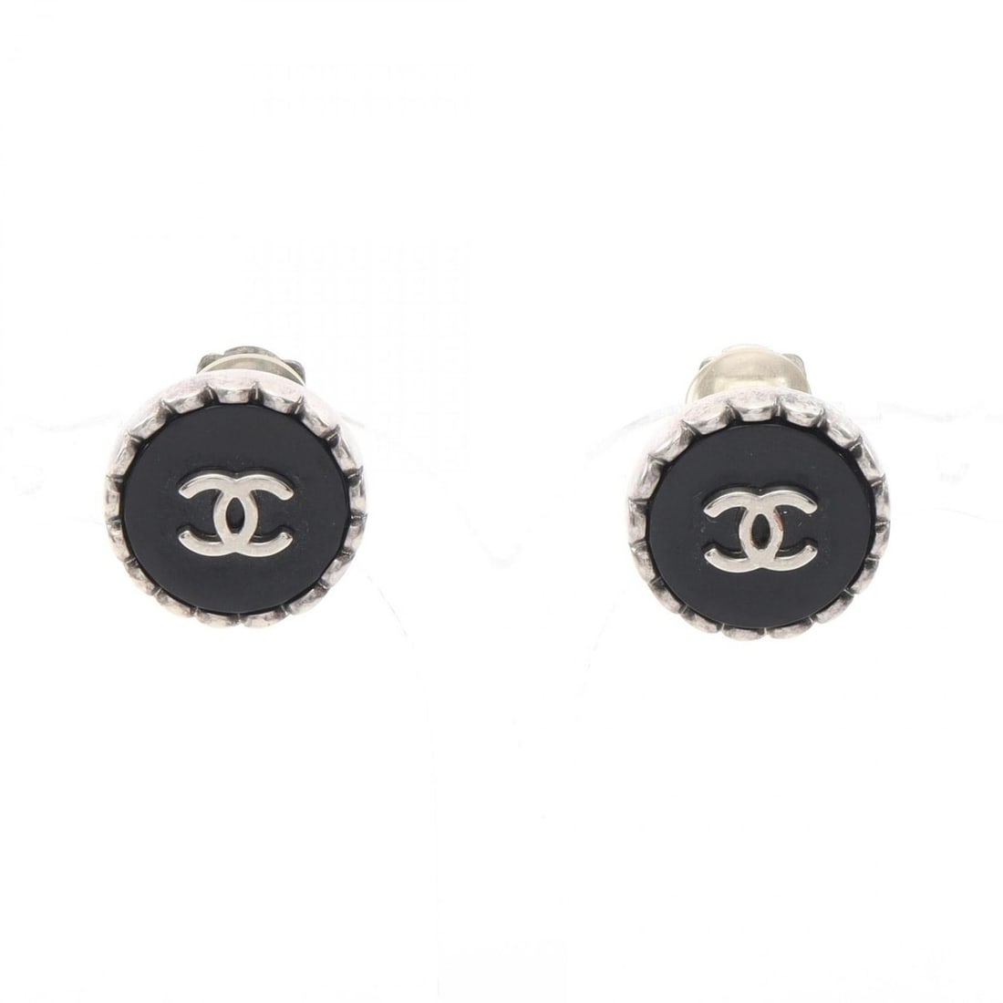 CHANEL Coco Mark Earrings, Stainless Steel, Women's, Silver and Black: --- Catalog ---Category: SizeSize (HxWxD): 17.00mm x 17.00mm / 0.67'' x 0.67''Category: DesignType: Clip earringsColor: Black, SilverGender: WomenMaterial: Stainless steelCategory: GeneralBrand: Chane