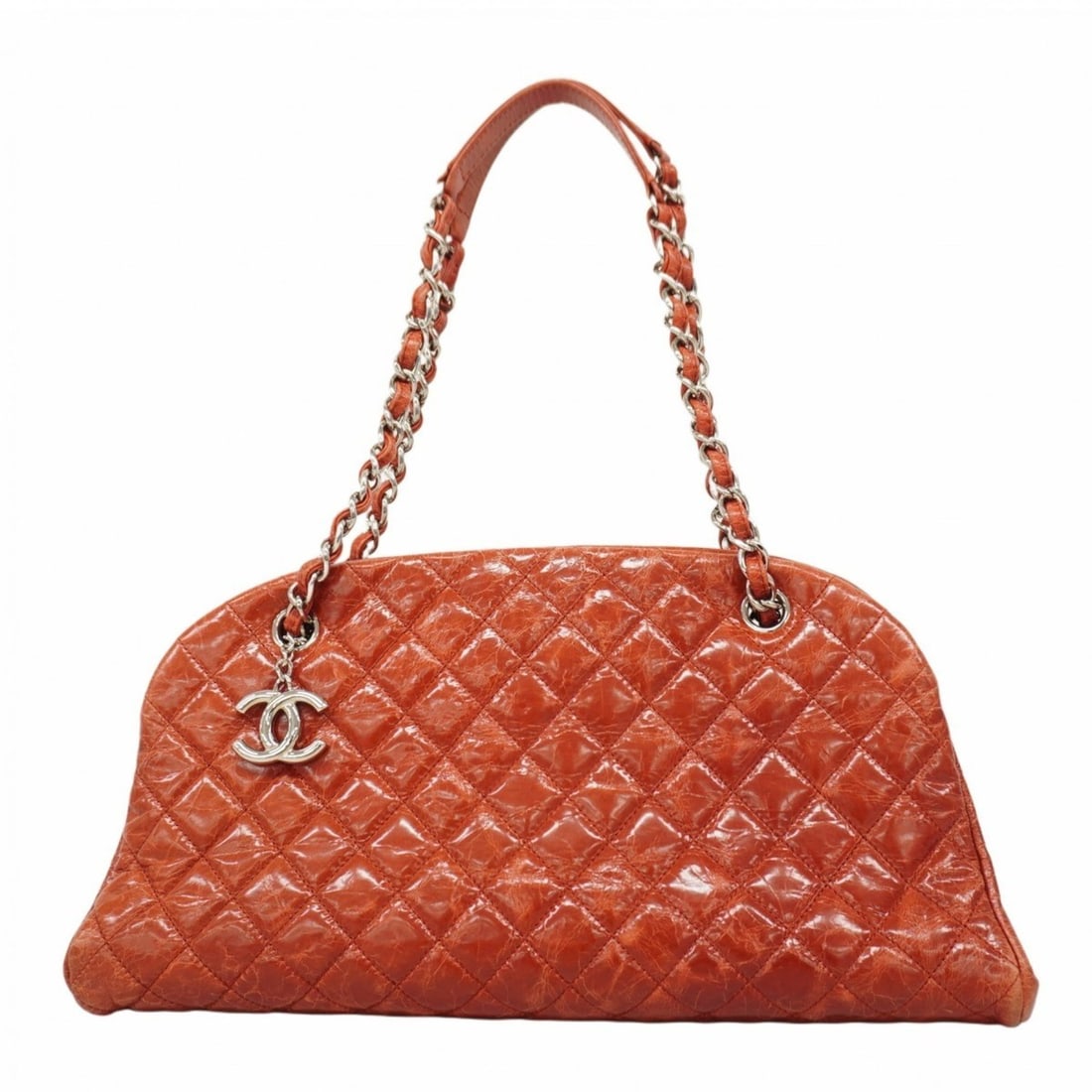 Chanel Matelasse Chain Shoulder Bag, Calfskin, Red, Women's: --- Catalog ---Category: SizeSize (HxWxD): 20cm x 37cm x 11cm / 7.87'' x 14.56'' x 4.33''Category: DesignType: Shoulder bagColor: Red colorGender: WomenMaterial: Leather Hardware Color: SilverLeather/
