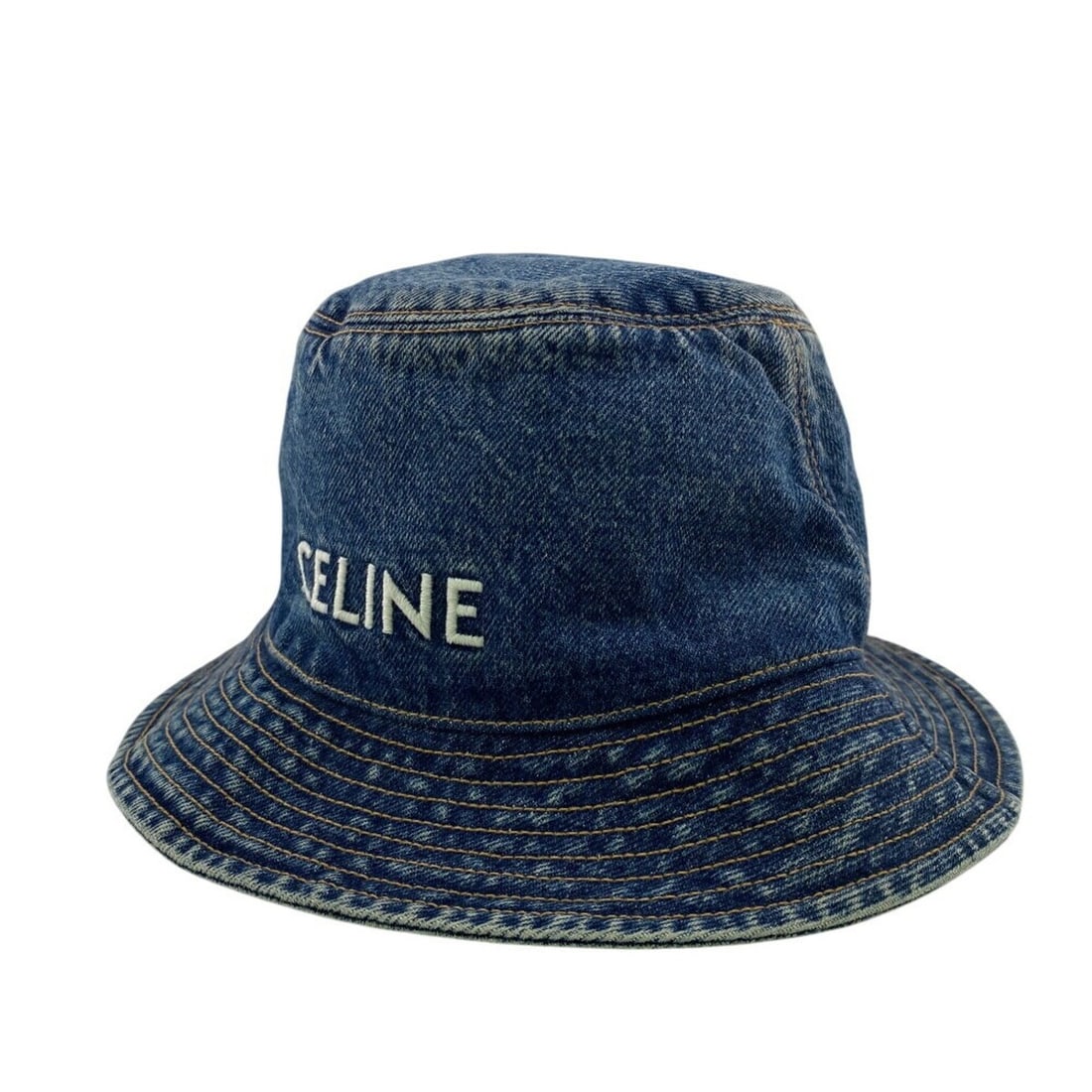 CELINE 2AUO8930F Bucket Hat, Union Wash, Blue, Unisex: --- Catalog ---Category: DesignType: Bucket hatColor: BlueGender: Unisex,Men,WomenMaterial: Cotton Category: GeneralBrand: CelineCategory: MeasurementsHeight: 19cm / 7.48''Circumference: 58cm / 22.83'