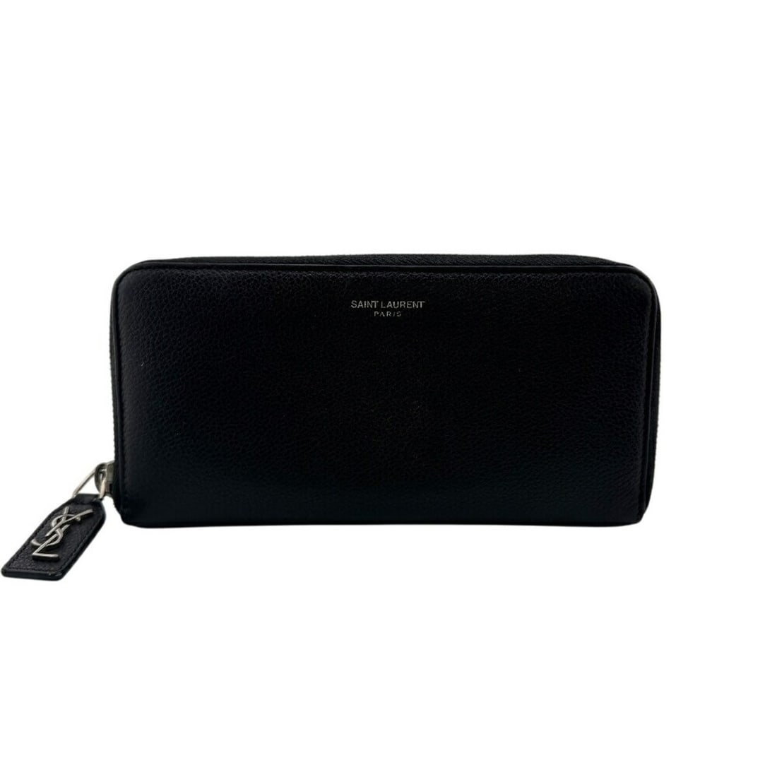 SAINT LAURENT YSL engraved round long wallet in black for men (Z0014892): --- Catalog ---Category: SizeSize (HxWxD): 9.5cm x 19cm / 3.74'' x 7.48''Category: DesignType: Long wallet (bi-fold)Color: BlackGender: MenMaterial: Leather Category: GeneralBrand: Saint Laurent--- It