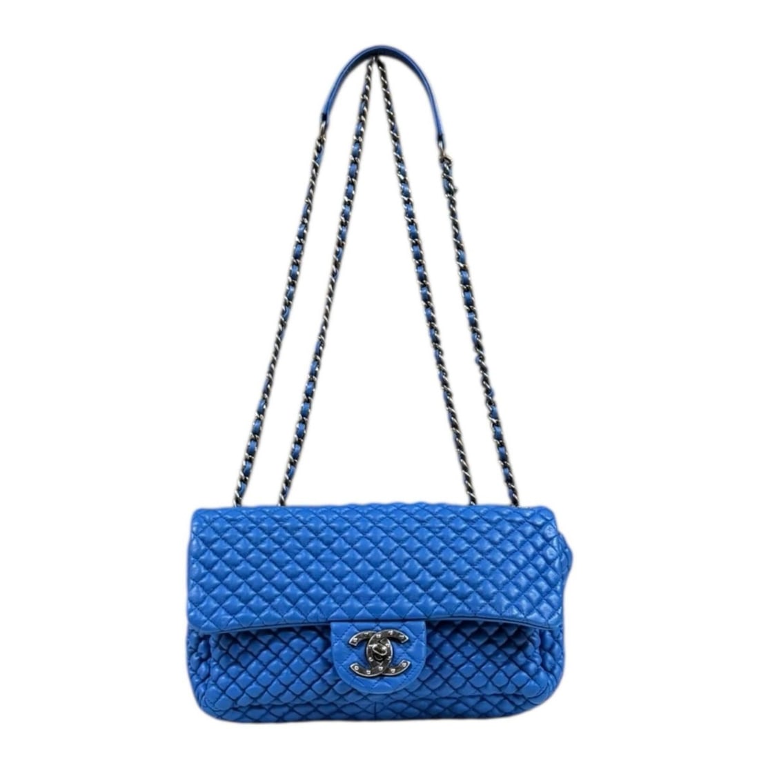Pre-owned Chanel Micro Matelasse Shoulder Bag in Blue Leather with Double Chain.: --- Catalog ---Category: SizeSize (HxWxD): 12cm x 20cm x 4.5cm / 4.72'' x 7.87'' x 1.77''Category: DesignType: Shoulder bagColor: BlueGender: WomenMaterial: Leather Category: GeneralBrand: ChanelCount