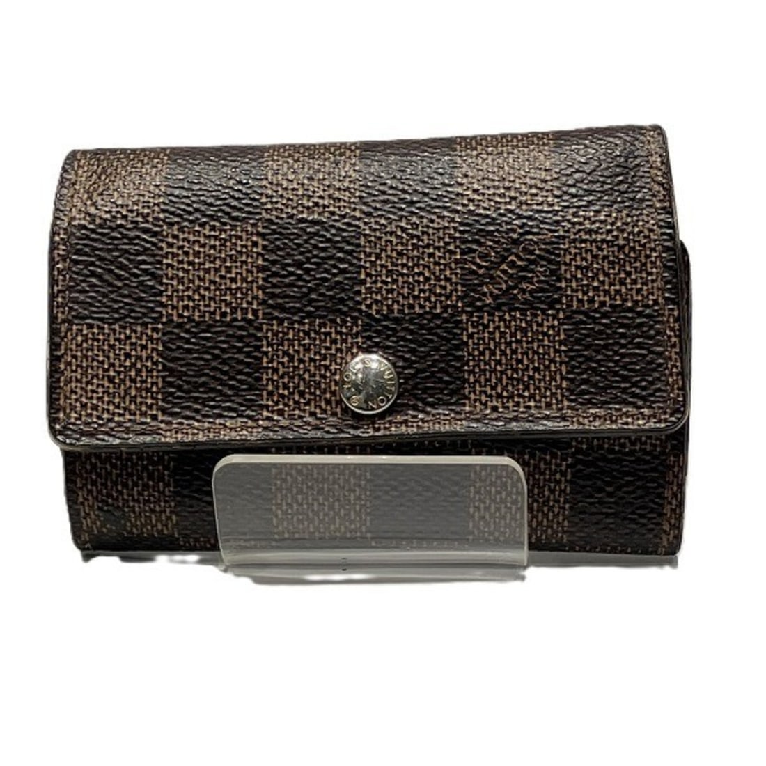 Louis Vuitton Damier Millecle 6 N62630 Men's Key Case: --- Catalog ---Category: DesignType: KeycaseColor: Brown, Damier CanvasGender: MenMaterial: Damier Canvas Number of Key Hooks: 6Category: GeneralLine: DamierBrand: Louis VuittonModel: N62630Category: