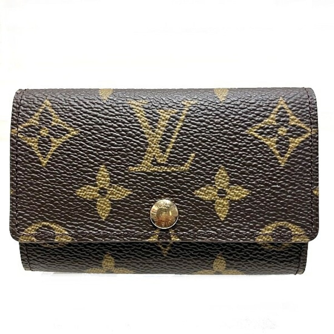 Louis Vuitton Monogram Multicle 6 M62630 Key Case, Unisex: --- Catalog ---Category: DesignType: KeycaseColor: Brown, MonogramGender: UnisexMaterial: Monogram Number of Key Hooks: 6Category: GeneralLine: MonogramBrand: Louis VuittonModel: M62630Category: Physi