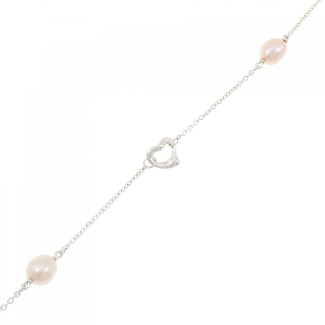 Tiffany By the Yard Open Heart Bracelet: --- Catalog ---Category: SizeWidth: 6.3mm / 0.24''Weight: 1.6g / 0.05oz.Total Length: 18cm / 7.08''Category: DesignType: Charm braceletGender: WomenMaterial: Silver 925Category: GeneralLine: Open Hear