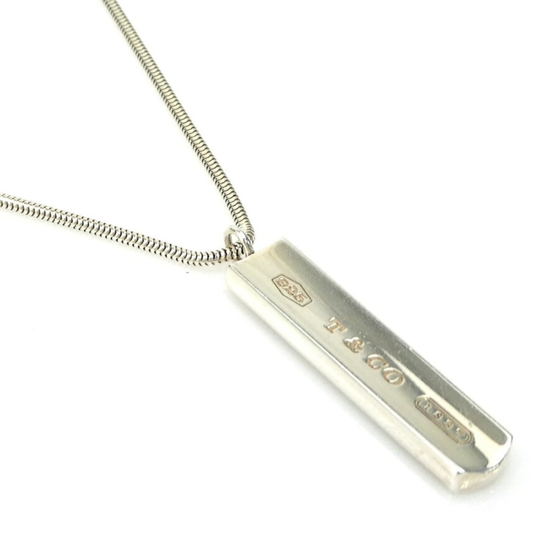 Tiffany & Co. Necklace, 925 Sterling Silver, Women's, e61290i: --- Catalog ---Category: SizePendant Size: 40mm x 7mm / 1.57'' x 0.27''Neck Circumference: 44.5 cm / 17.51''Category: DesignColor: SilverGender: WomenMaterial: Silver 925Necklace Type: NecklaceCategor