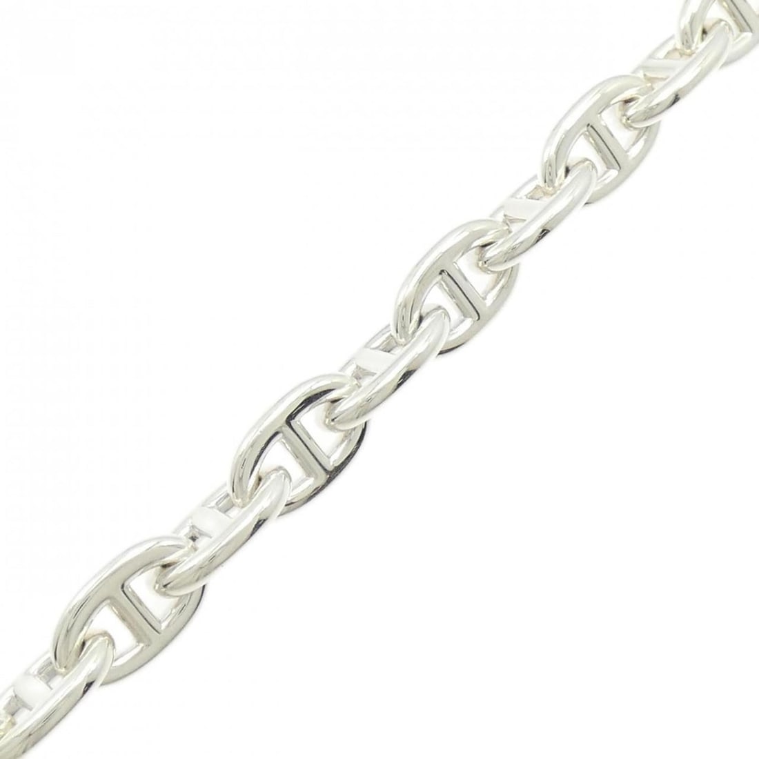 Hermes Chaine d'Ancre MM Bracelet: --- Catalog ---Category: SizeLength: 20.5cm / 8.07''Category: DesignType: Charm braceletGender: Men,WomenMaterial: Silver 925Category: GeneralMPN: H101994BBrand: Hermes--- Item List ---Section: Condit