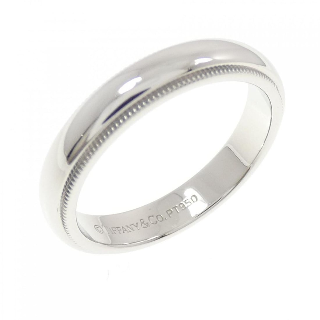 Tiffany Milgrain Ring: --- Catalog ---Category: SizeWidth: 3.9mm / 0.15''Weight: 8.5g / 0.29oz.JP Size: 16US Size: 8Category: DesignType: Band ringGender: WomenMaterial: Platinum 950Category: GeneralBrand: Tiffany--- Item L