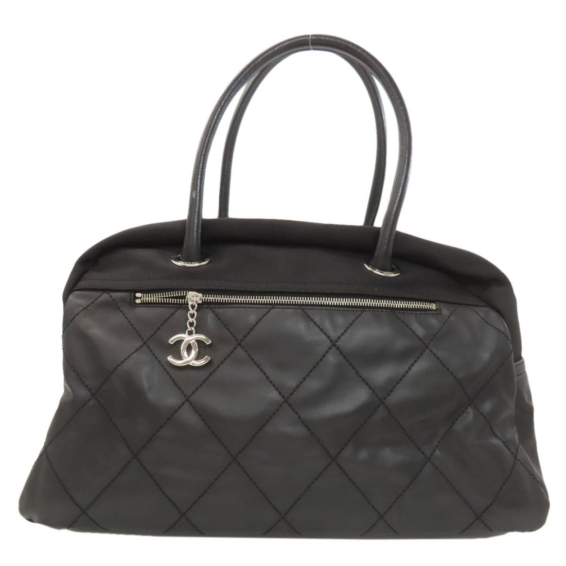 CHANEL Paris Biarritz Silver Hardware Tote Bag Canvas Women's: --- Catalog ---Category: SizeSize (HxWxD): 25cm x 41.5cm x 22.5cm / 9.84'' x 16.33'' x 8.85''Handle Length: 50cm / 19.68''Category: DesignType: Tote bagColor: BlackGender: WomenClosure: ZipperMaterial