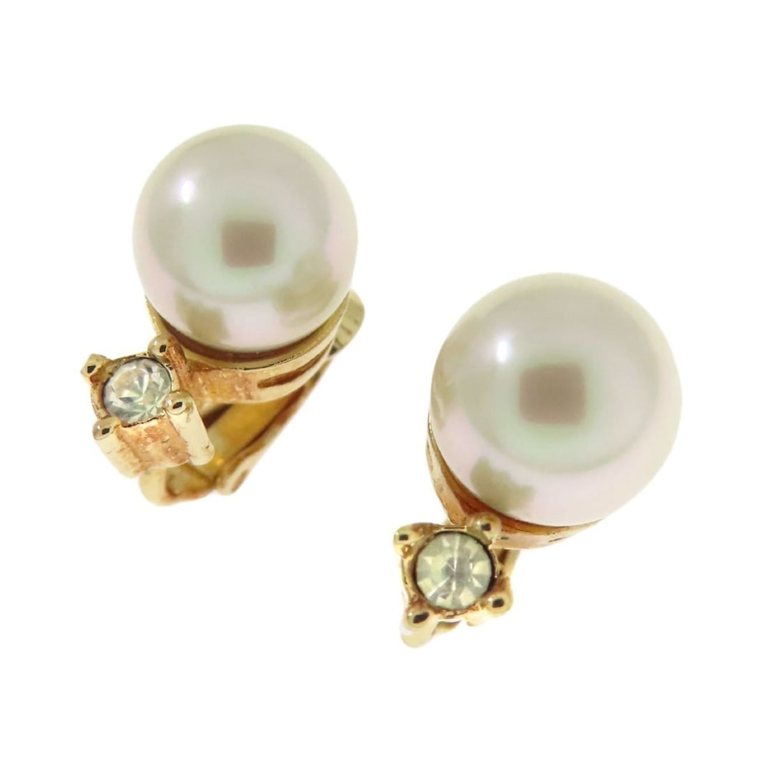 Christian Dior faux pearl earrings in metal for women.: --- Catalog ---Category: SizeSize (HxWxD): 13.80mm x 8.70mm x 10.90mm / 0.54'' x 0.34'' x 0.43''Category: DesignType: Clip earringsStone: Artificial pearlGender: WomenMaterial: MetalCategory: GeneralB