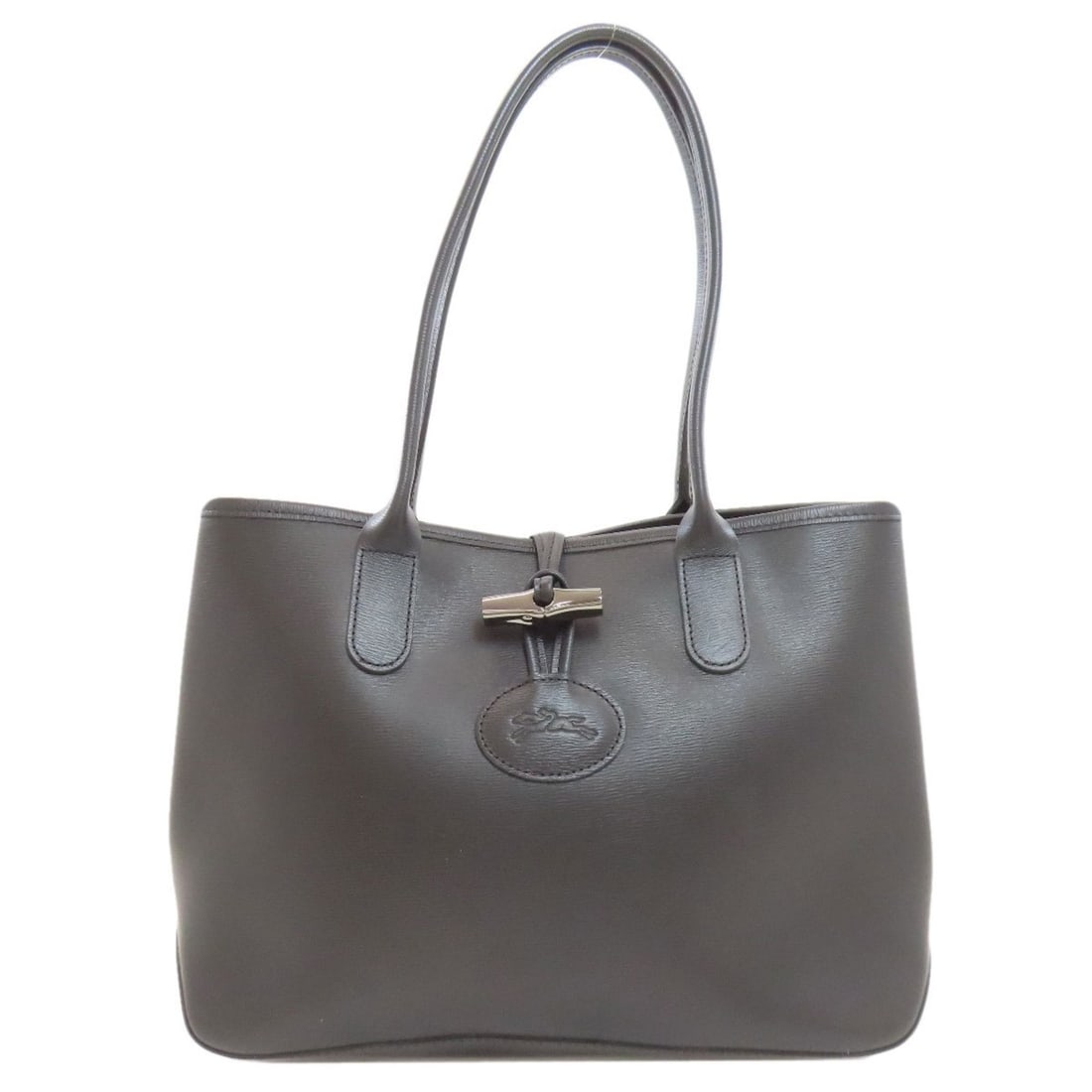 Longchamp logo tote bag leather women's: --- Catalog ---Category: SizeSize (HxWxD): 24cm x 30cm x 12.5cm / 9.44'' x 11.81'' x 4.92''Category: DesignType: Tote bagColor: BlackGender: WomenMaterial: Leather Category: GeneralBrand: Longchamp---