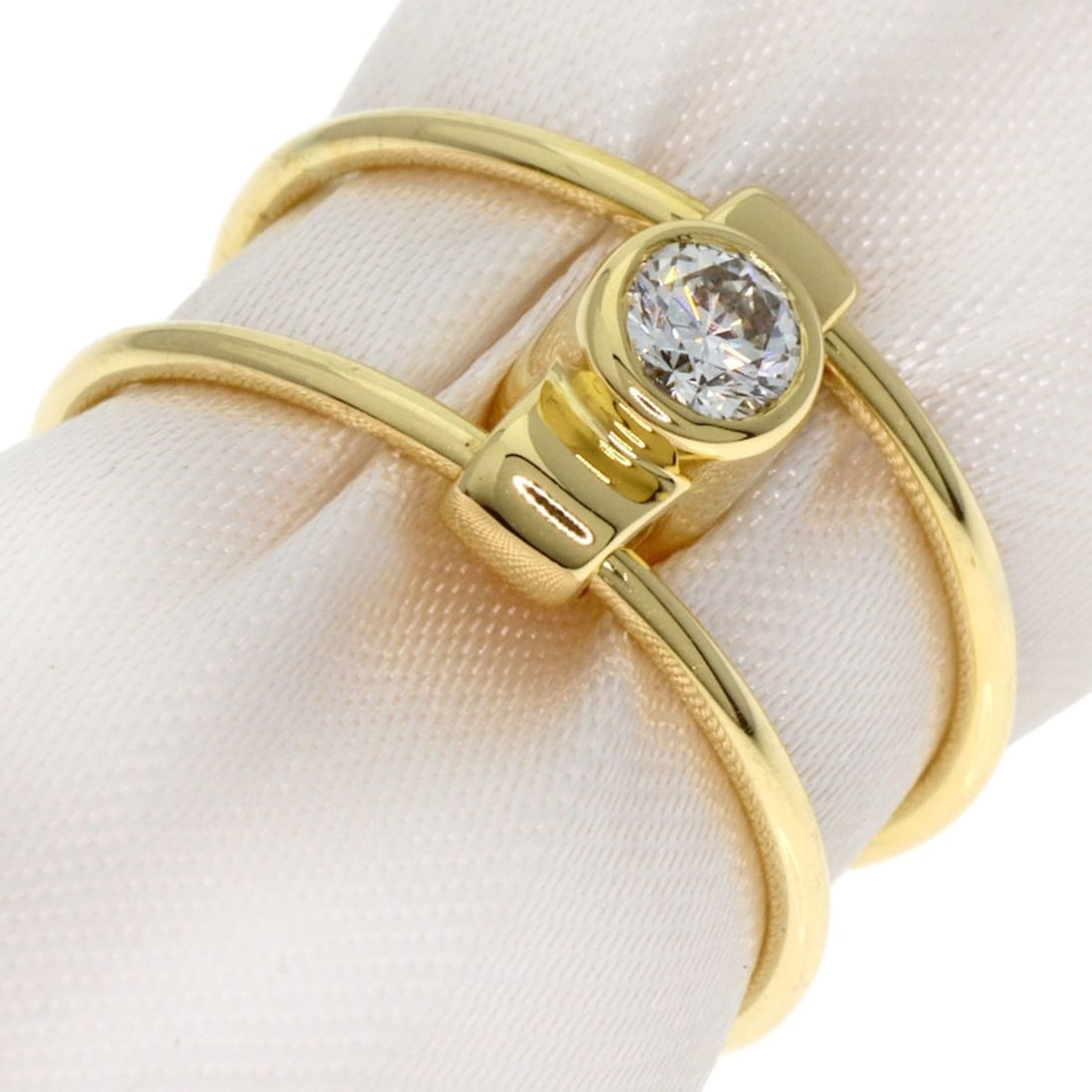 Tiffany & Co. Reversible Diamond and Ruby Ring in 18K Yellow Gold for Women. TIFFANY: --- Catalog ---Category: SizeJP Size: 7US Size: 4Category: DesignColor: YellowGender: WomenMaterial: Yellow gold (18K)Category: GeneralBrand: Tiffany--- Item List ---Section: ConditionRanking: Rank A