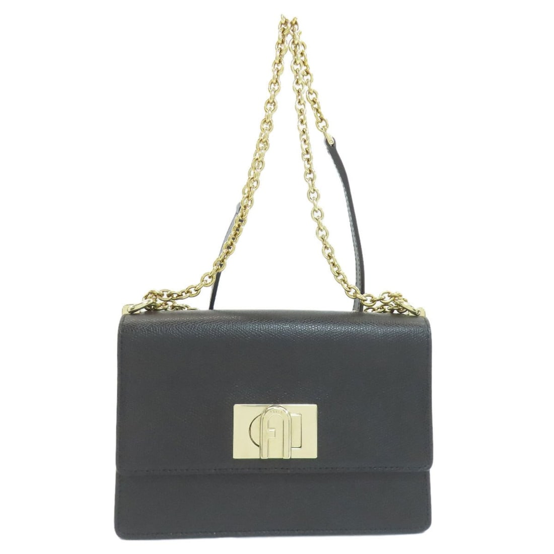 Furla Arch Logo Shoulder Bag Leather Women's: --- Catalog ---Category: SizeSize (HxWxD): 14cm x 20cm x 7cm / 5.51'' x 7.87'' x 2.75''Strap Length: 112cm / 44.09''Category: DesignType: Shoulder bagColor: BlackGender: WomenClosure: Turn lockMateria