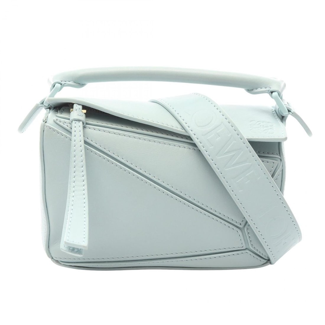 LOEWE Puzzle Bag Mini Handbag Leather Women's Green: --- Catalog ---Category: SizeSize (HxWxD): 12cm x 17cm x 7cm / 4.72'' x 6.69'' x 2.75''Category: DesignType: HandbagColor: GreenGender: WomenMaterial: Leather Category: GeneralBrand: Loewe--- Item Lis