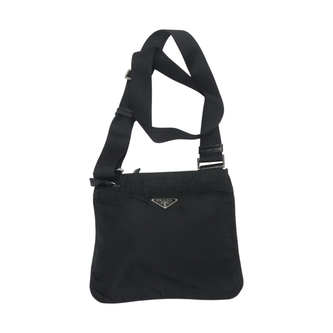 Prada shoulder bag, body triangle logo, nylon, black: --- Catalog ---Category: SizeSize (HxWxD): 18cm x 21cm x 1cm / 7.08'' x 8.26'' x 0.39''Category: DesignType: Shoulder bag, Sling bagColor: BlackGender: Men,WomenMaterial: Nylon Category: GeneralBrand: