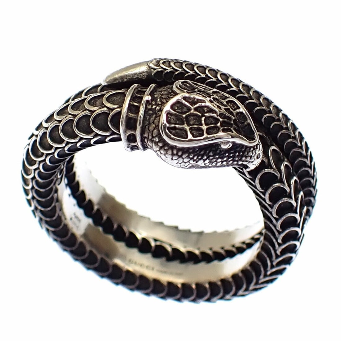 Gucci Garden Snake Ring for Men, SV925, Size 18, 15.9g, Silver, 577294 J8400 0811: --- Catalog ---Category: SizeJP Size: 18US Size: 9Category: DesignType: Band ringGender: MenMaterial: Silver 925Category: GeneralMPN: 577294 J8400 0811Brand: Gucci--- Item List ---Section: ConditionRa