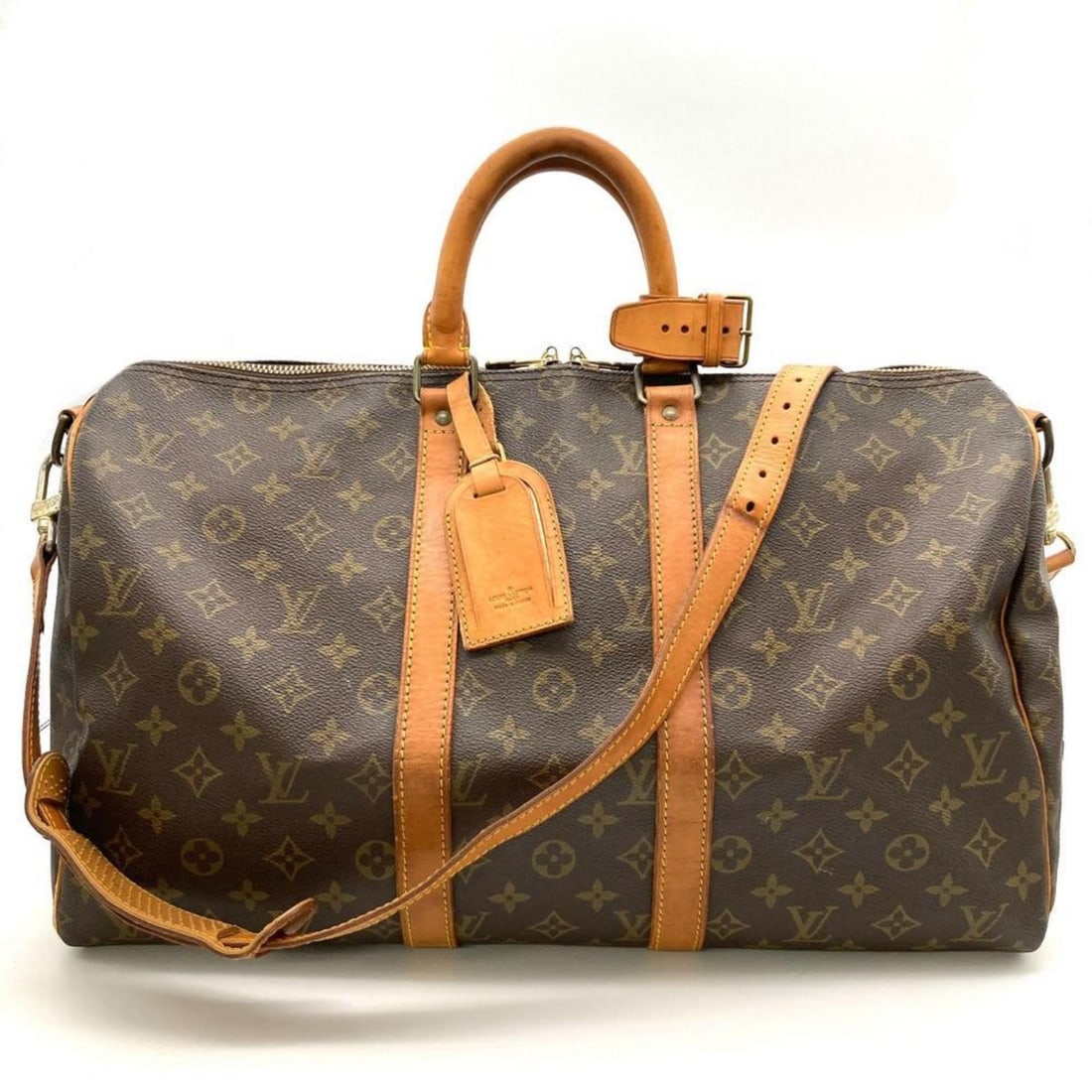 Louis Vuitton Keepall 45 Boston Bag in Monogram Canvas, M41418 VI882: --- Catalog ---Category: SizeSize (HxWxD): 26cm x 45cm x 21cm / 10.23'' x 17.71'' x 8.26''Category: DesignType: Boston bagColor: BrownGender: Women,MenMaterial: Monogram , Canvas Category: GeneralMPN: