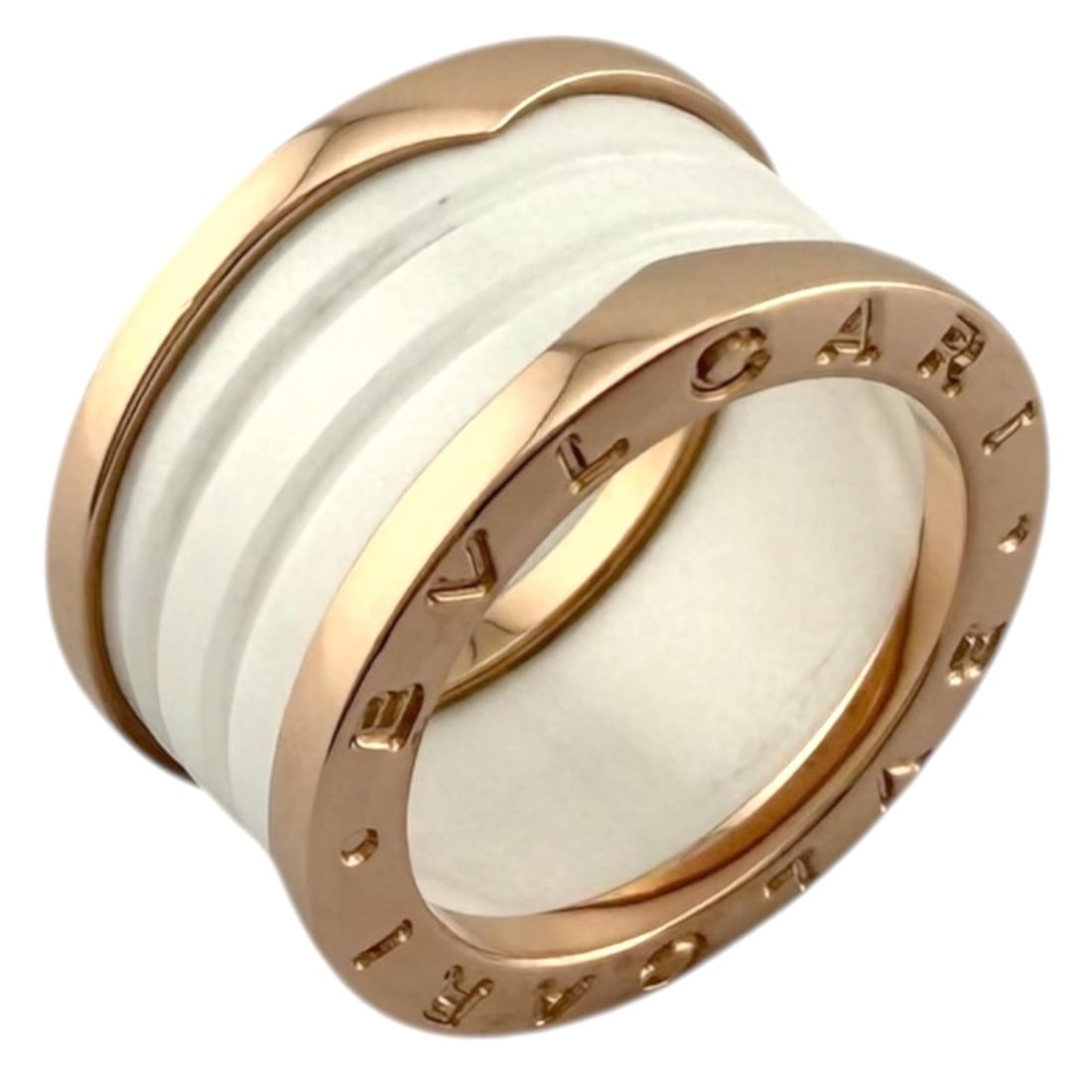 Bvlgari B-zero.1 4-band white ceramic ring, 18k gold, women's, pre-owned: --- Catalog ---Category: PackNumber in Pack: 1Category: SizeWidth: 11.5mm / 0.45''Weight: 9.7g / 0.34oz.JP Size: 10US Size: 5.5Category: DesignType: Band ringColor: Pink, WhiteMetal: GoldGender: Women