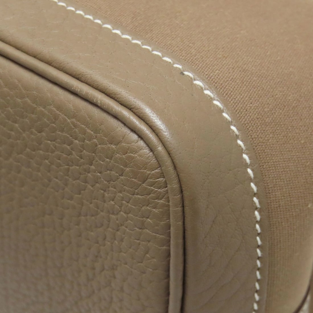 Chanel Earrings - 18