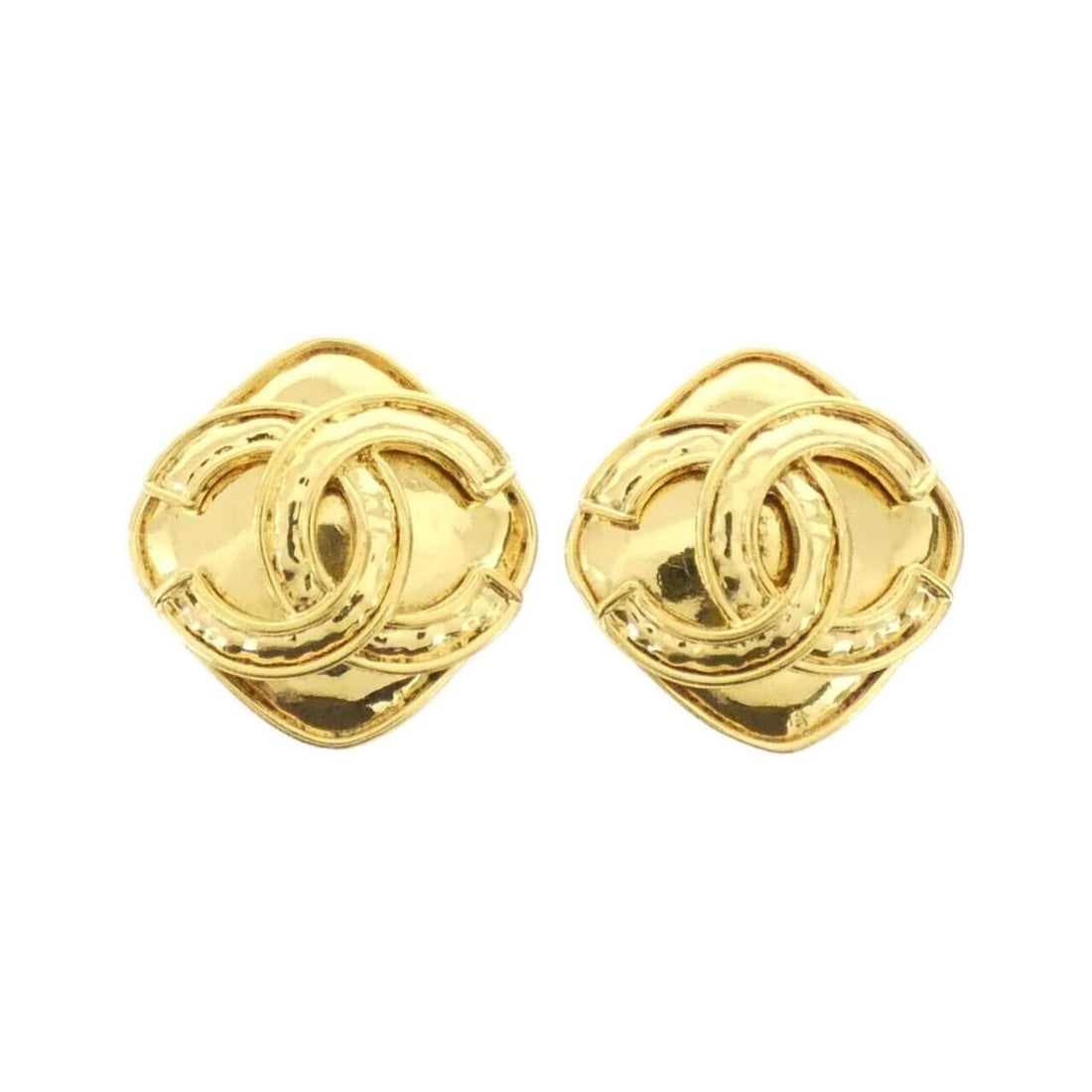 Chanel Earrings: --- Catalog ---Category: SizeSize (HxWxD): 30.00mm x 30.00mm / 1.18'' x 1.18''Category: DesignType: Clip earringsColor: GoldGender: WomenCategory: GeneralBrand: Chanel--- Item List ---Section: Conditi