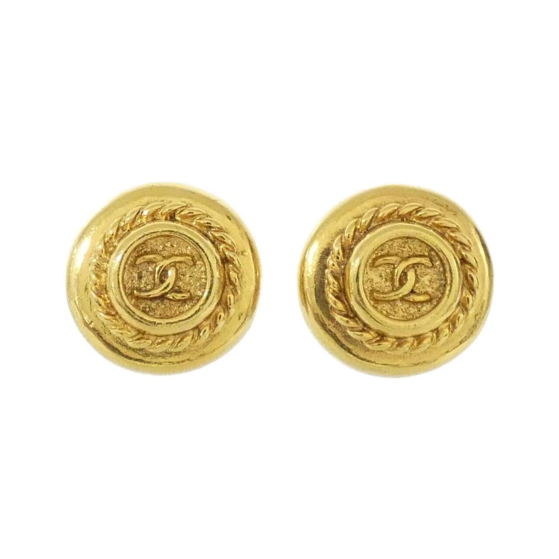 Chanel Earrings: --- Catalog ---Category: SizeSize (HxWxD): 25.00mm x 25.00mm / 0.98'' x 0.98''Category: DesignType: Clip earringsColor: GoldGender: WomenCategory: GeneralBrand: Chanel--- Item List ---Section: Conditi