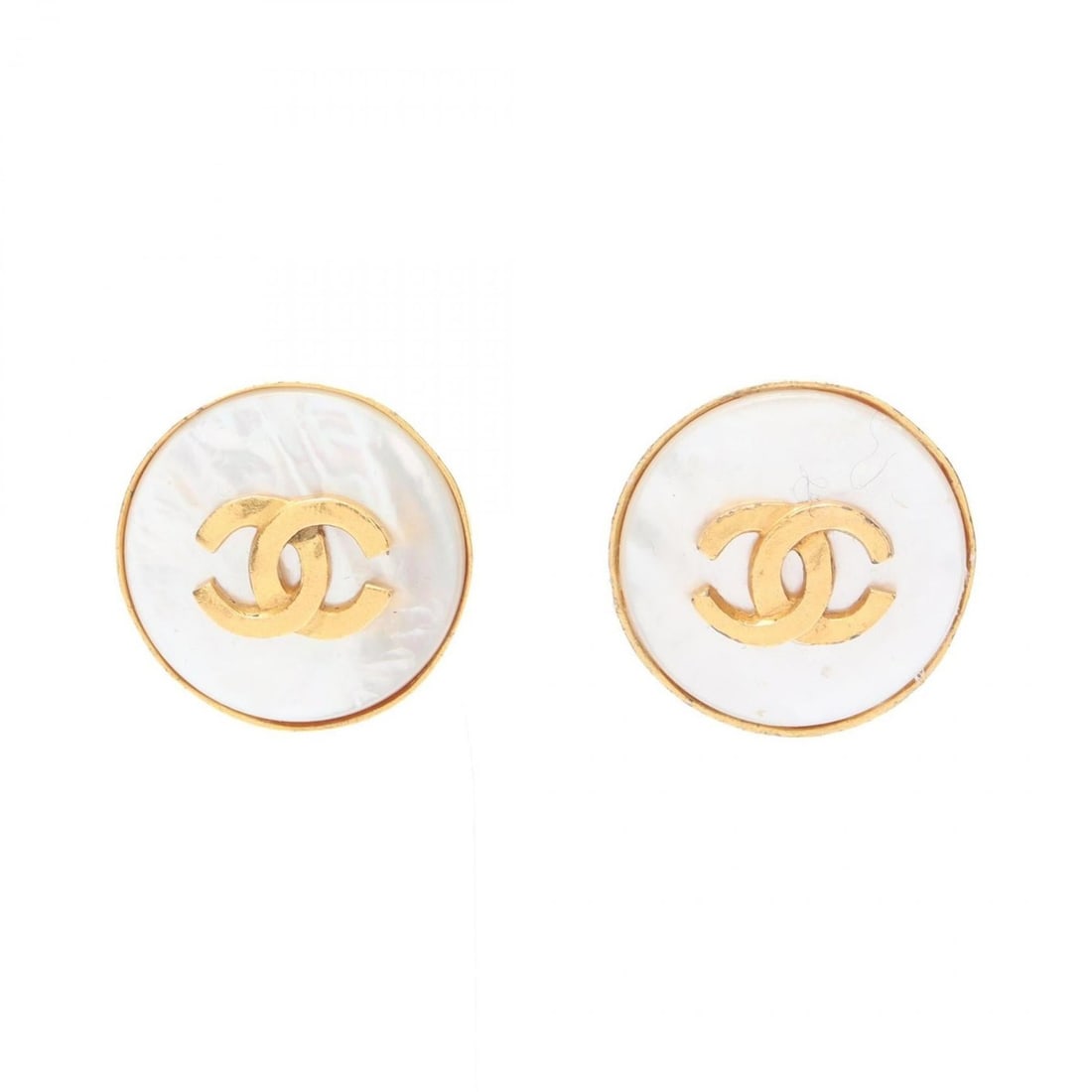 CHANEL Coco Mark Shell Earrings, Gold Plated, Women's, and White: --- Catalog ---Category: SizeSize (HxWxD): 30.00mm x 30.00mm / 1.18'' x 1.18''Category: DesignType: Clip earringsColor: Gold, WhiteGender: WomenMaterial: Gold platingCategory: GeneralBrand: Chanel---