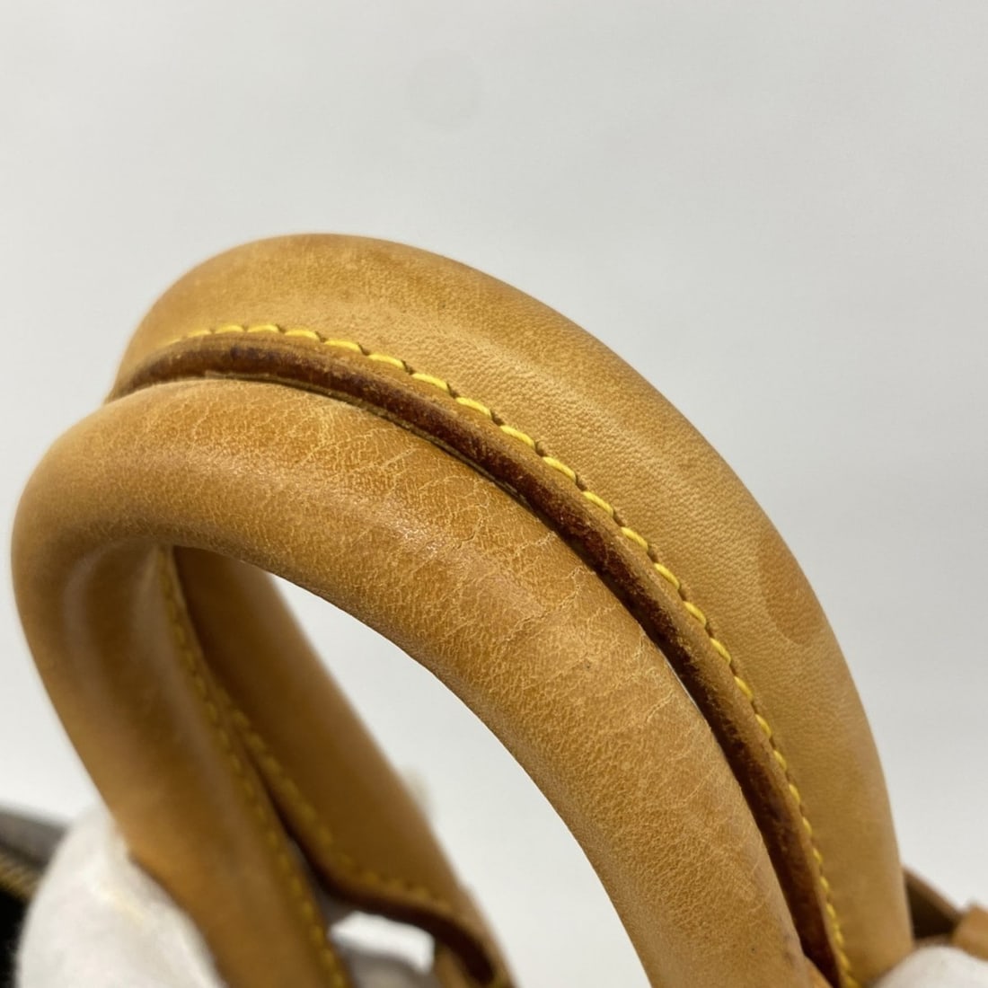 Chanel ABA170 Brooch - 10