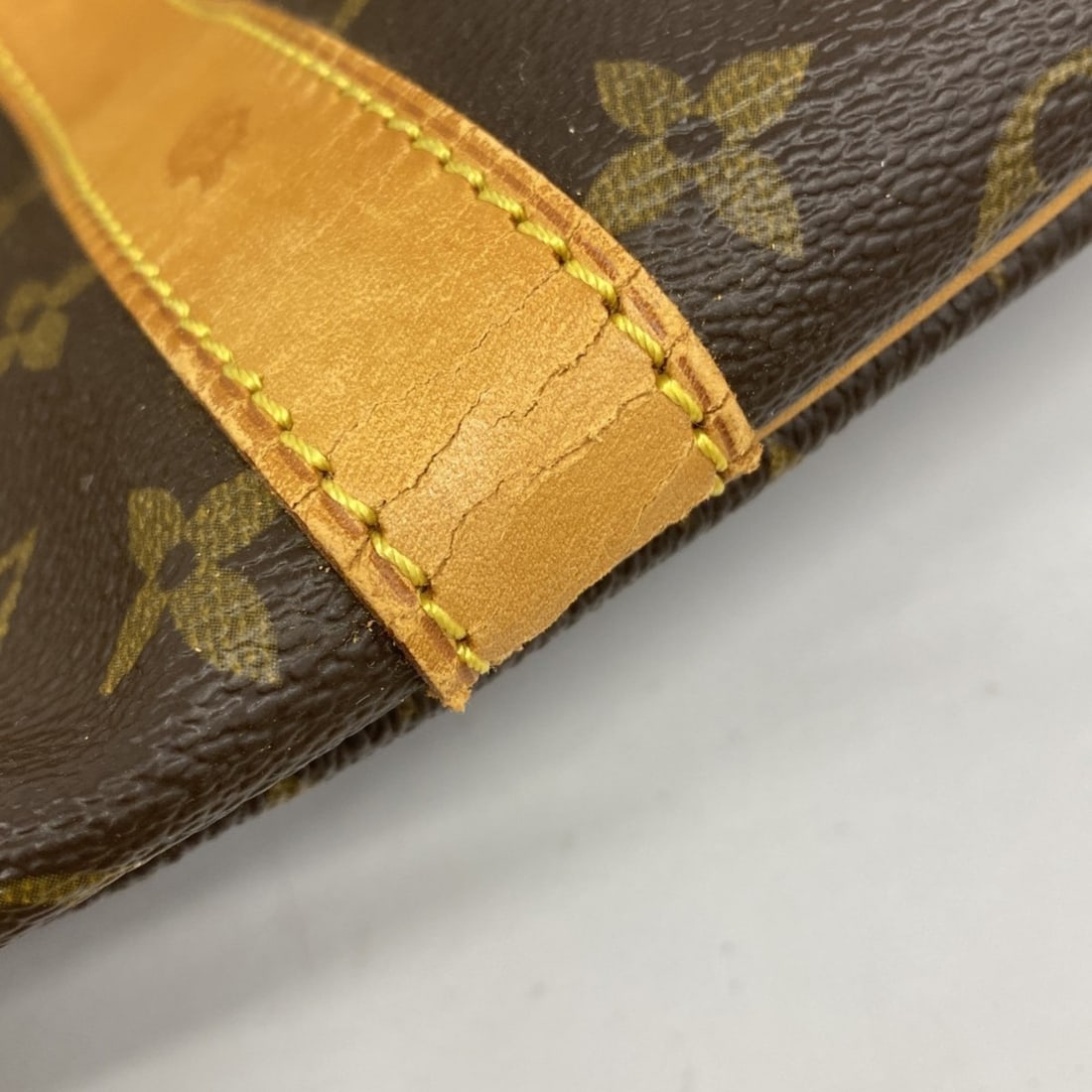 Chanel ABA170 Brooch - 7