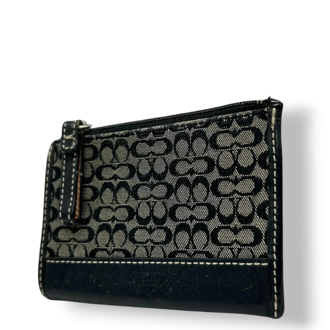 Coach Mini Signature Wallet/Coin Purse/Mini Pouch Canvas Leather Black/Grey with Silver Hardware for: --- Catalog ---Category: SizeSize (HxWxD): 8cm x 11cm x 1cm / 3.14'' x 4.33'' x 0.39''Category: DesignType: Coin purse/coin caseColor: Black, GrayGender: Men,WomenMaterial: Canvas , Leather Category: