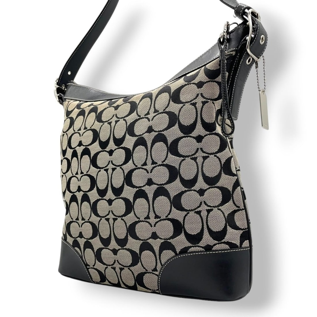 Coach Signature Shoulder Bag/Crossbody Canvas/Leather, Gray/Black with Silver Hardware, Size 6346: --- Catalog ---Category: SizeSize (HxWxD): 30cm x 32cm x 8cm / 11.81'' x 12.59'' x 3.14''Category: DesignType: Shoulder bagColor: Black, GrayGender: WomenMaterial: Canvas , Leather Category: GeneralMP