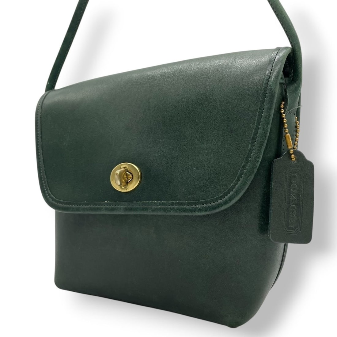 Coach Old Shoulder Bag Pochette Turnlock Leather Green 0286-311 Women's s91: --- Catalog ---Category: SizeSize (HxWxD): 19cm x 22cm x 8cm / 7.48'' x 8.66'' x 3.14''Category: DesignType: Pochette, Shoulder bagColor: Dark green, GreenGender: WomenMaterial: Leather Category: Gene
