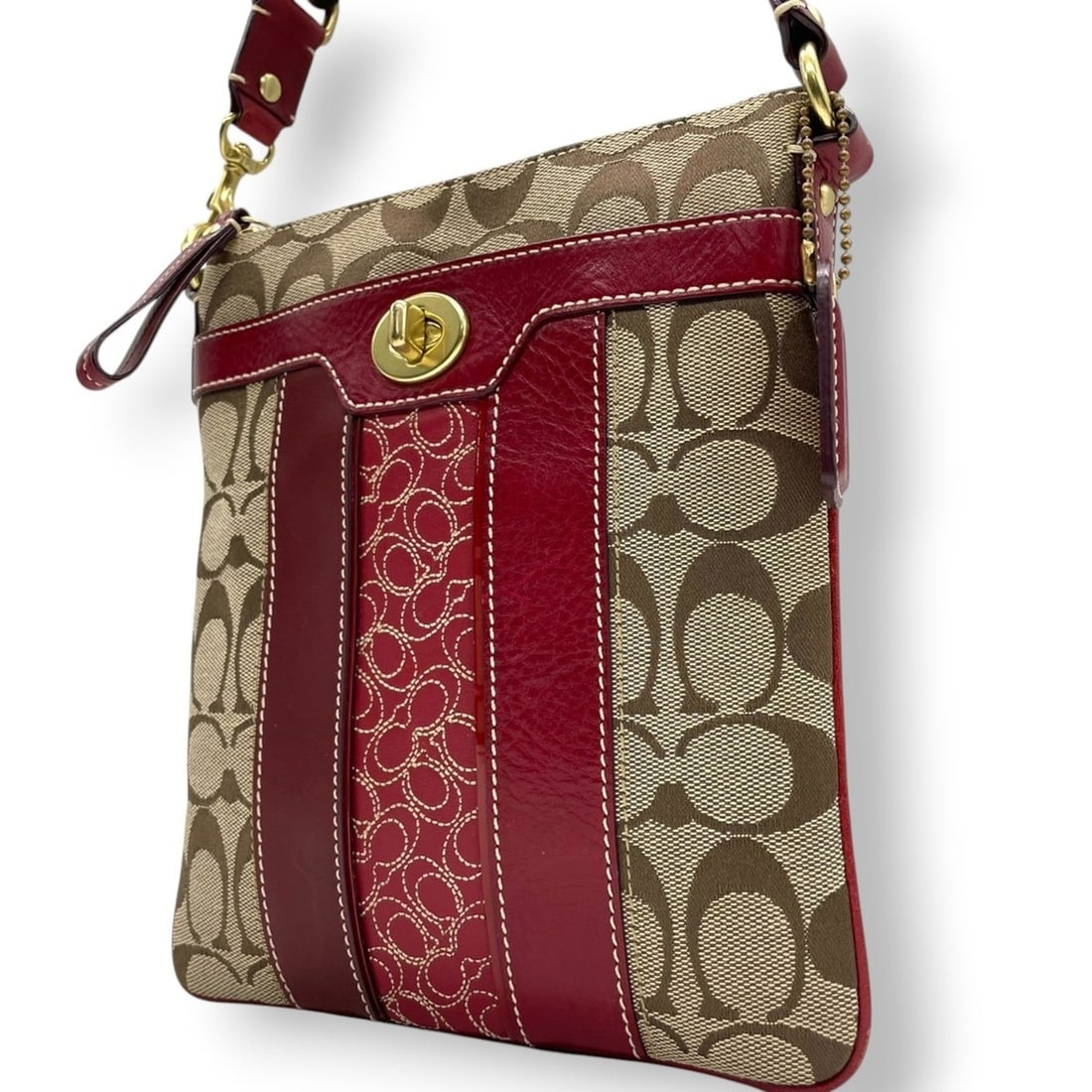 Coach Christine Signature Swingpack Shoulder Bag, Canvas and Leather, Brown Red, Women's, E5: --- Catalog ---Category: SizeSize (HxWxD): 22cm x 19cm x 3cm / 8.66'' x 7.48'' x 1.18''Category: DesignType: Pochette, Shoulder bagColor: Brown, Red colorGender: WomenMaterial: Canvas , Leather Catego