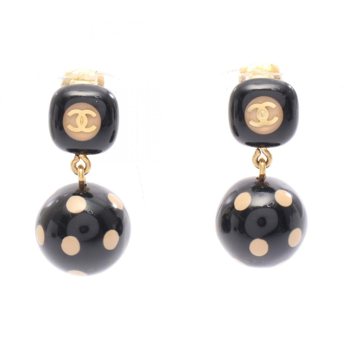CHANEL Coco Mark Earrings, Gold-Plated, Plastic, Women's, Black and Beige, 00 A: --- Catalog ---Category: SizeSize (HxWxD): 35.00mm x 20.00mm / 1.38'' x 0.79''Category: DesignType: Clip earringsColor: Beige, BlackGender: WomenMaterial: Gold plating, PlasticCategory: GeneralMPN: 00