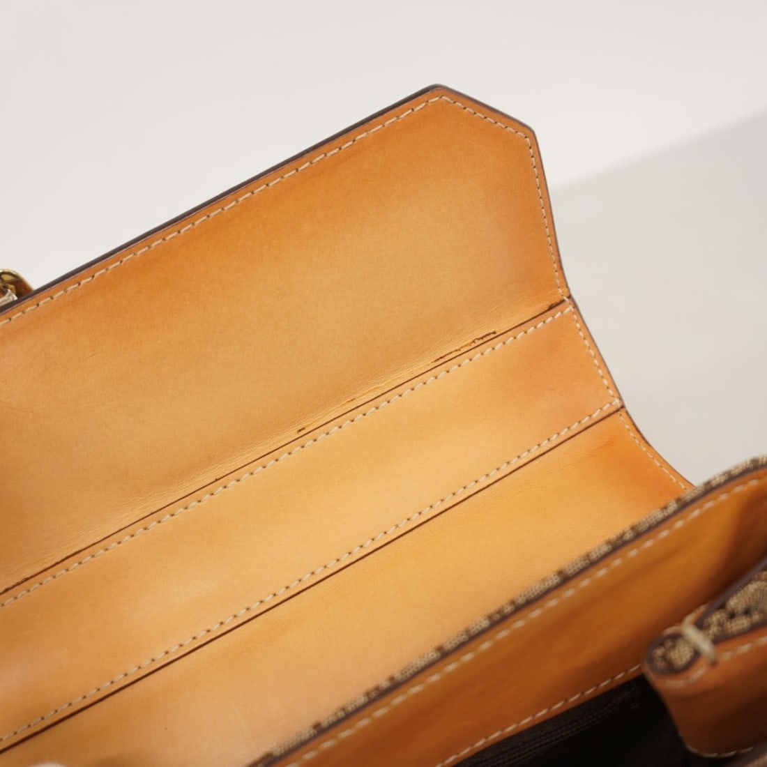 Van Cleef & Arpels Diamond B Ring - 9