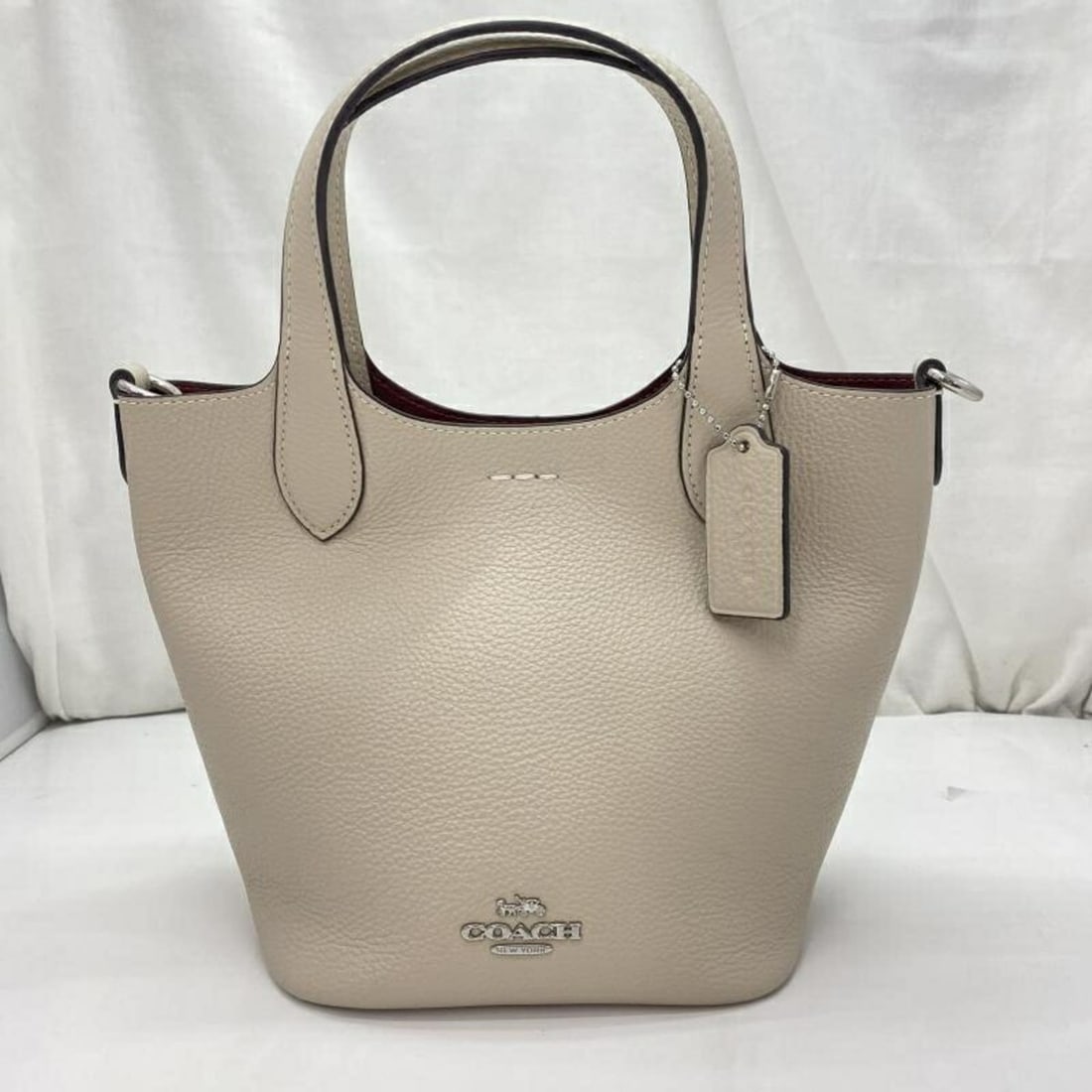 COACH Hanna Bucket Bag, Handbag/Shoulder Leather, Ivory, Coach (1 of 9)