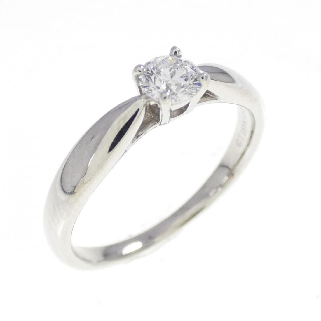 Tiffany Harmony Ring 0.21CT D VS1 3EXT: --- Catalog ---Category: SizeJP Size: 8.0US Size: 4.5Category: DesignType: Band ringStone: DiamondGender: WomenMaterial: Platinum 950Category: GeneralBrand: Tiffany--- Item List ---Section: ConditionR